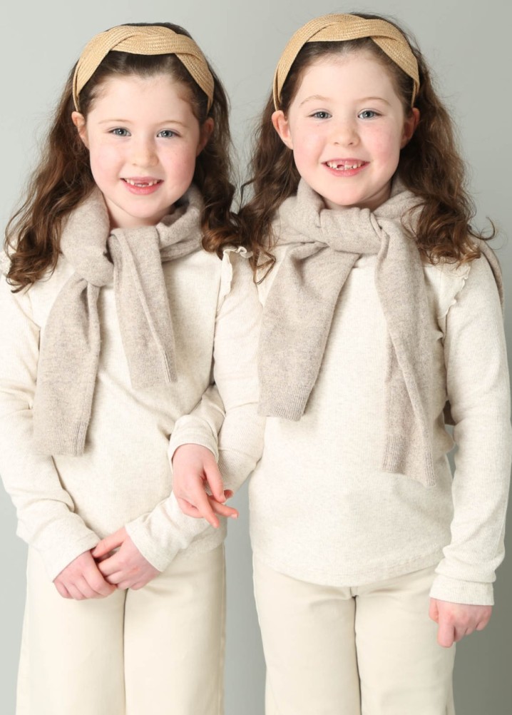 éloïse and isabella - junior