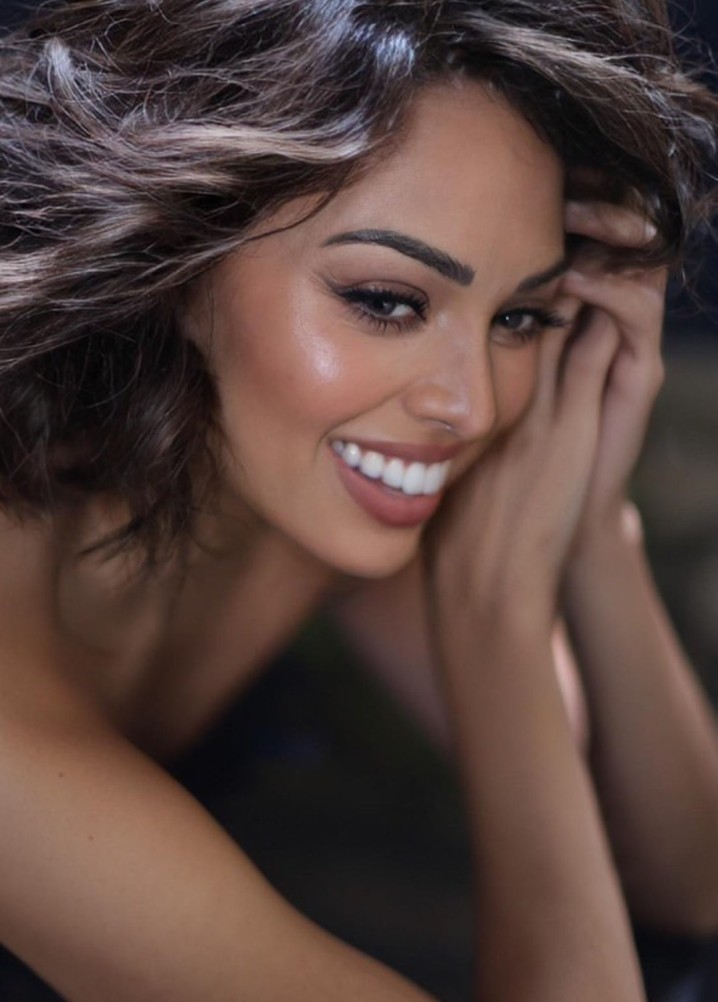 asha egenvall - teeth & lips