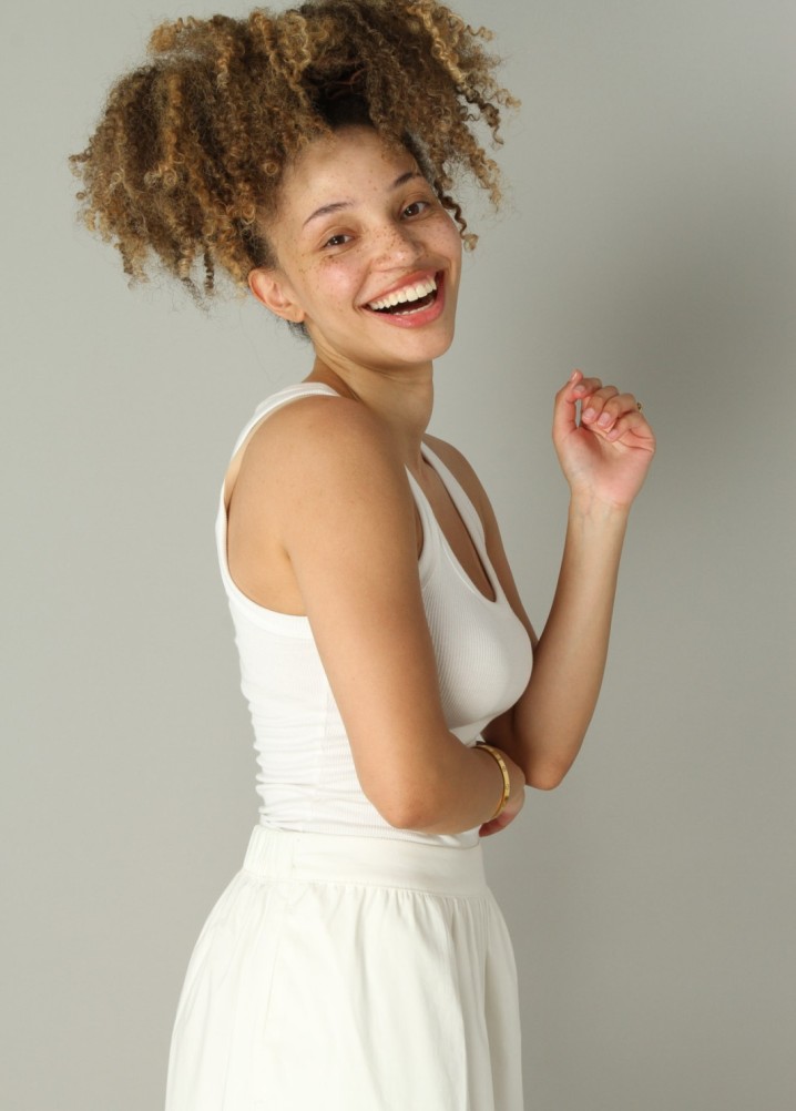 justina olivia - profile