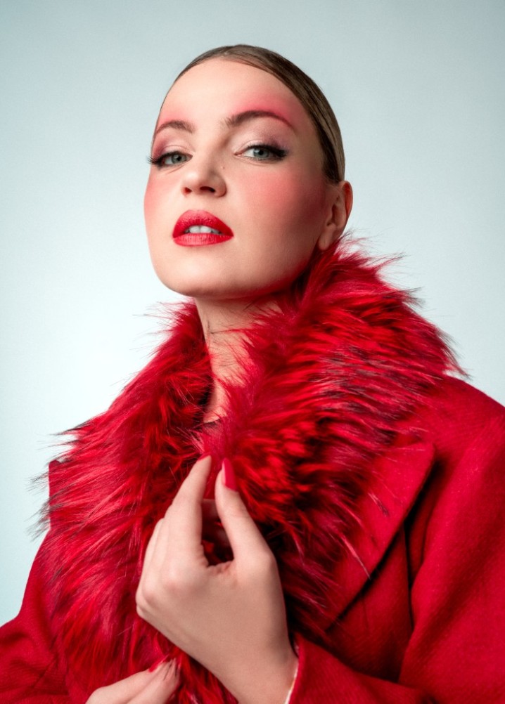 louise de brookley - make-up