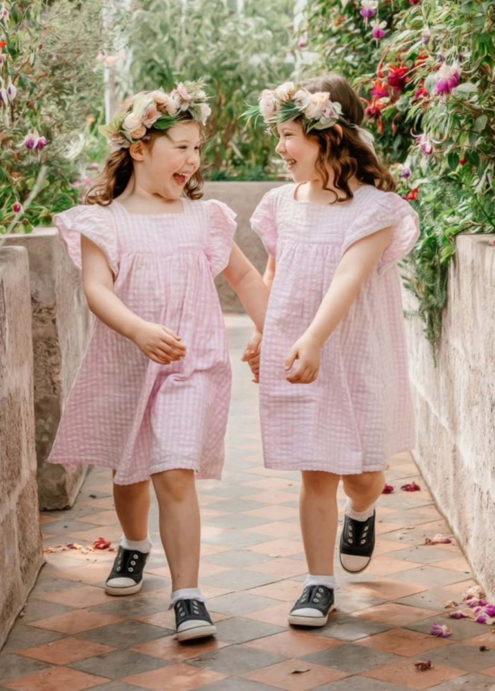 éloïse and isabella - junior