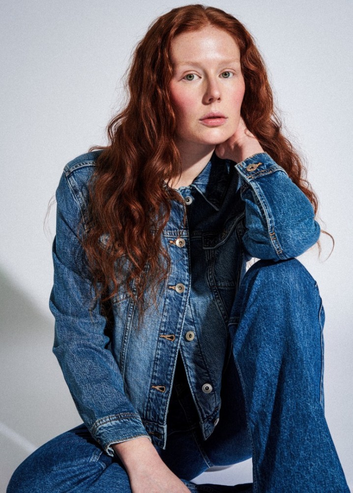 kitty valius - profile