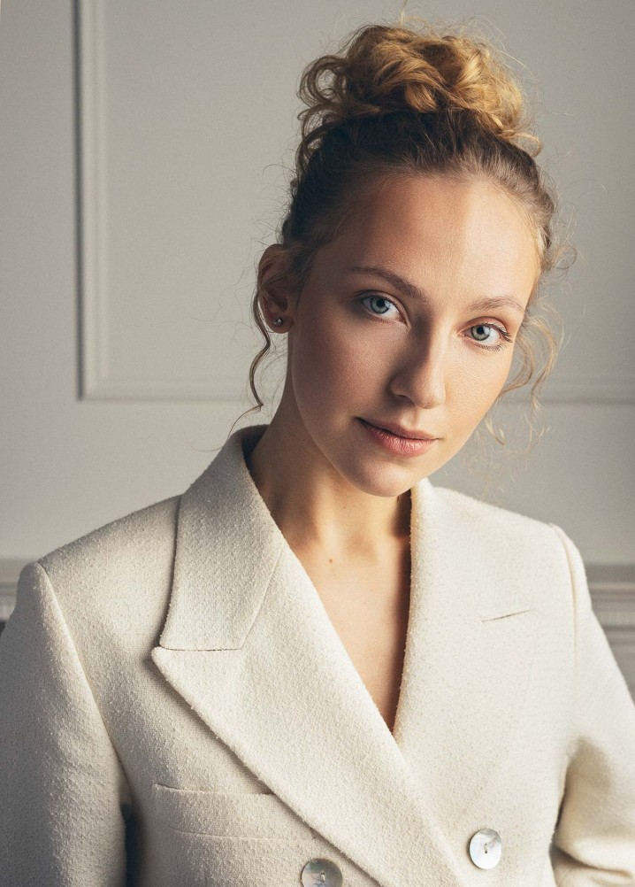anastasia aush - actor