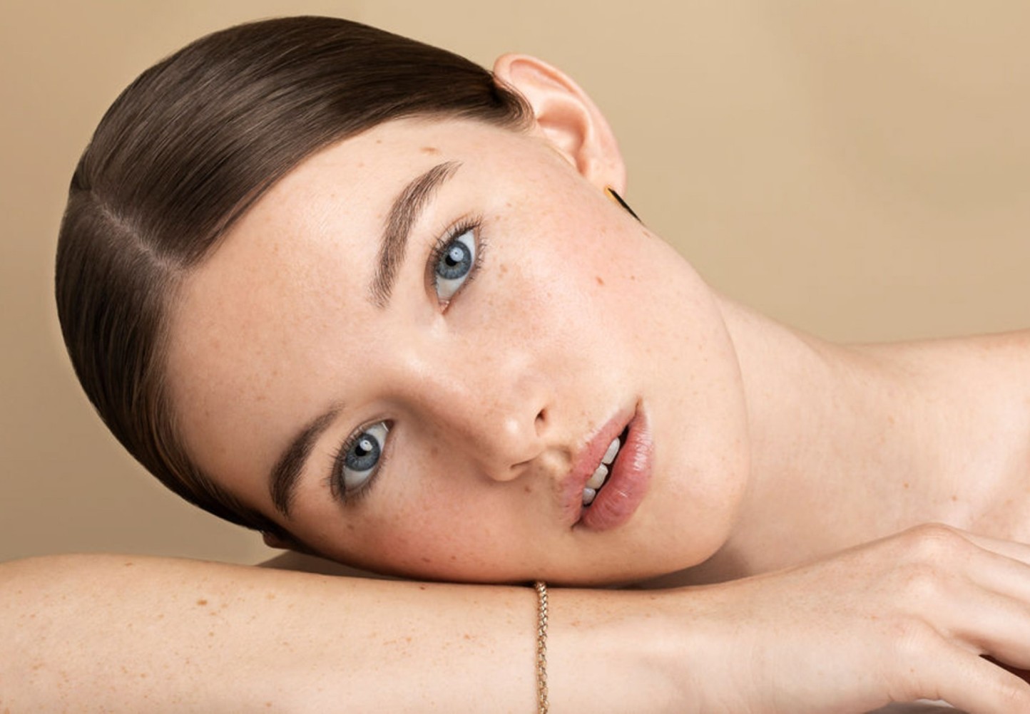 annabelle miller - make-up
