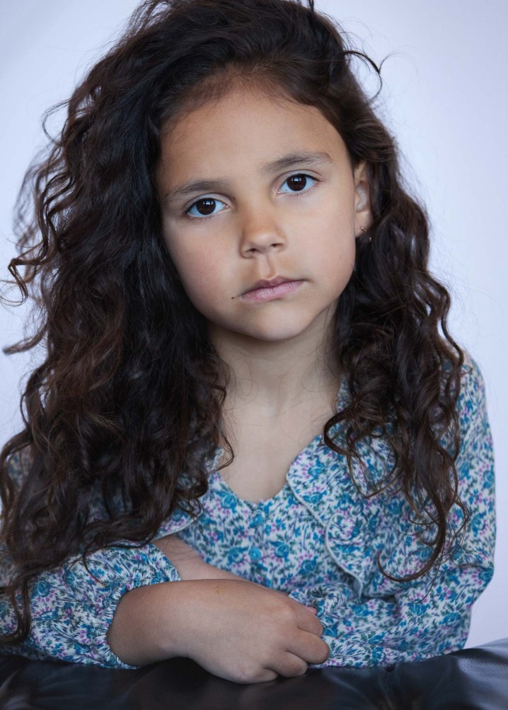 aria rae gosling - junior