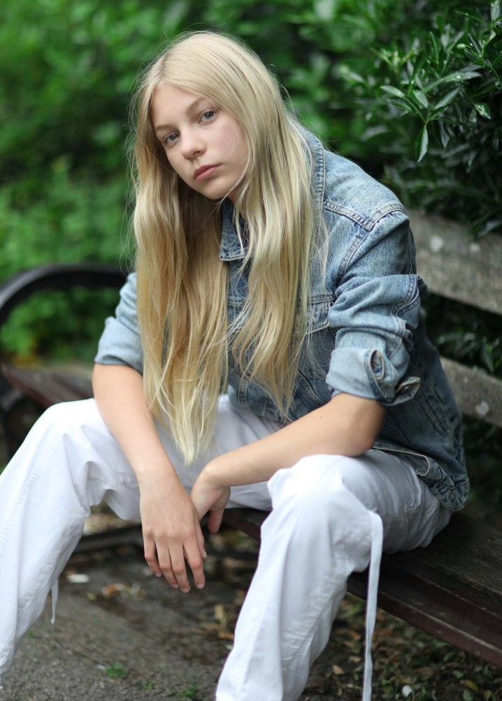mila lobb - junior