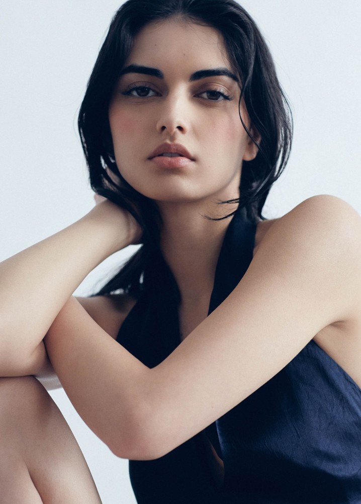 sasha vadher - model