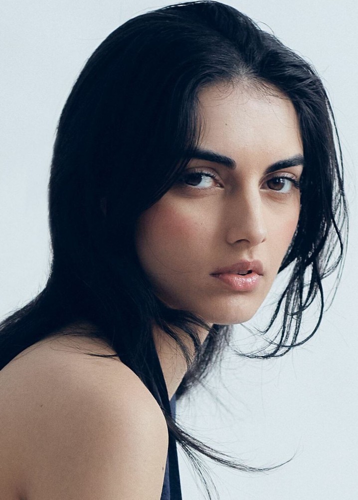 sasha vadher - model