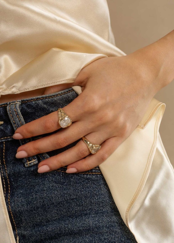 ellie goodenough - hands