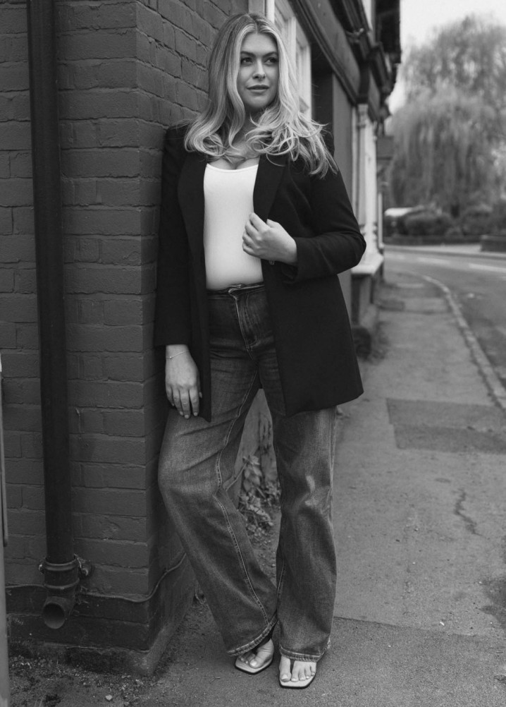 grace brackstone - curve