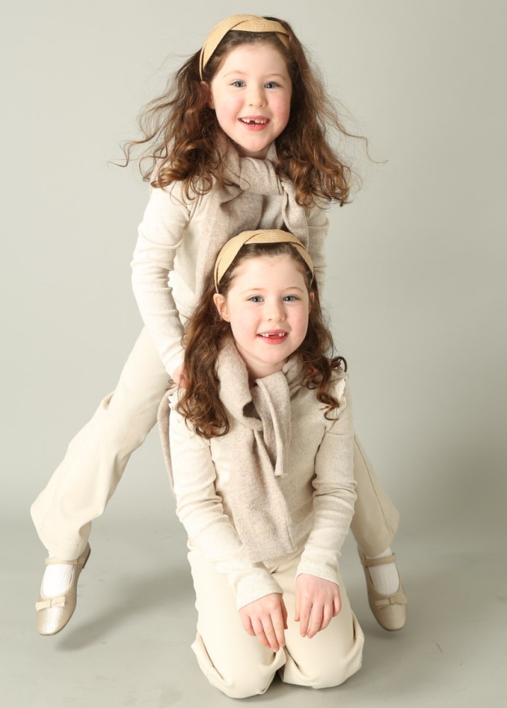 éloïse and isabella - junior