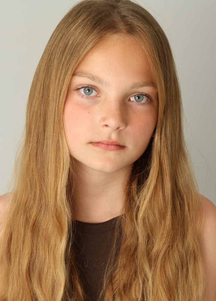 ariana barnes - profile